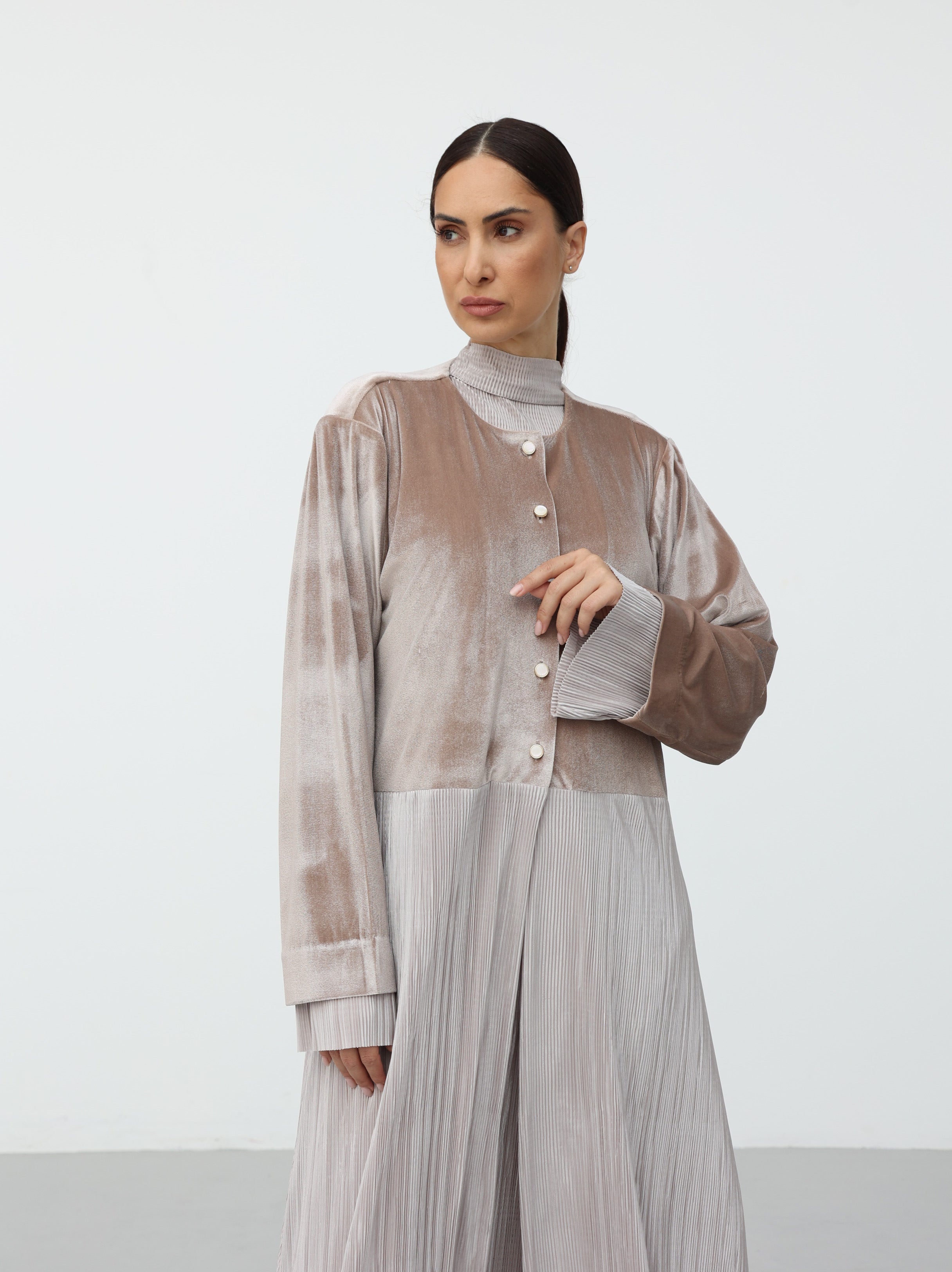 The Abaya 01 - Heidi