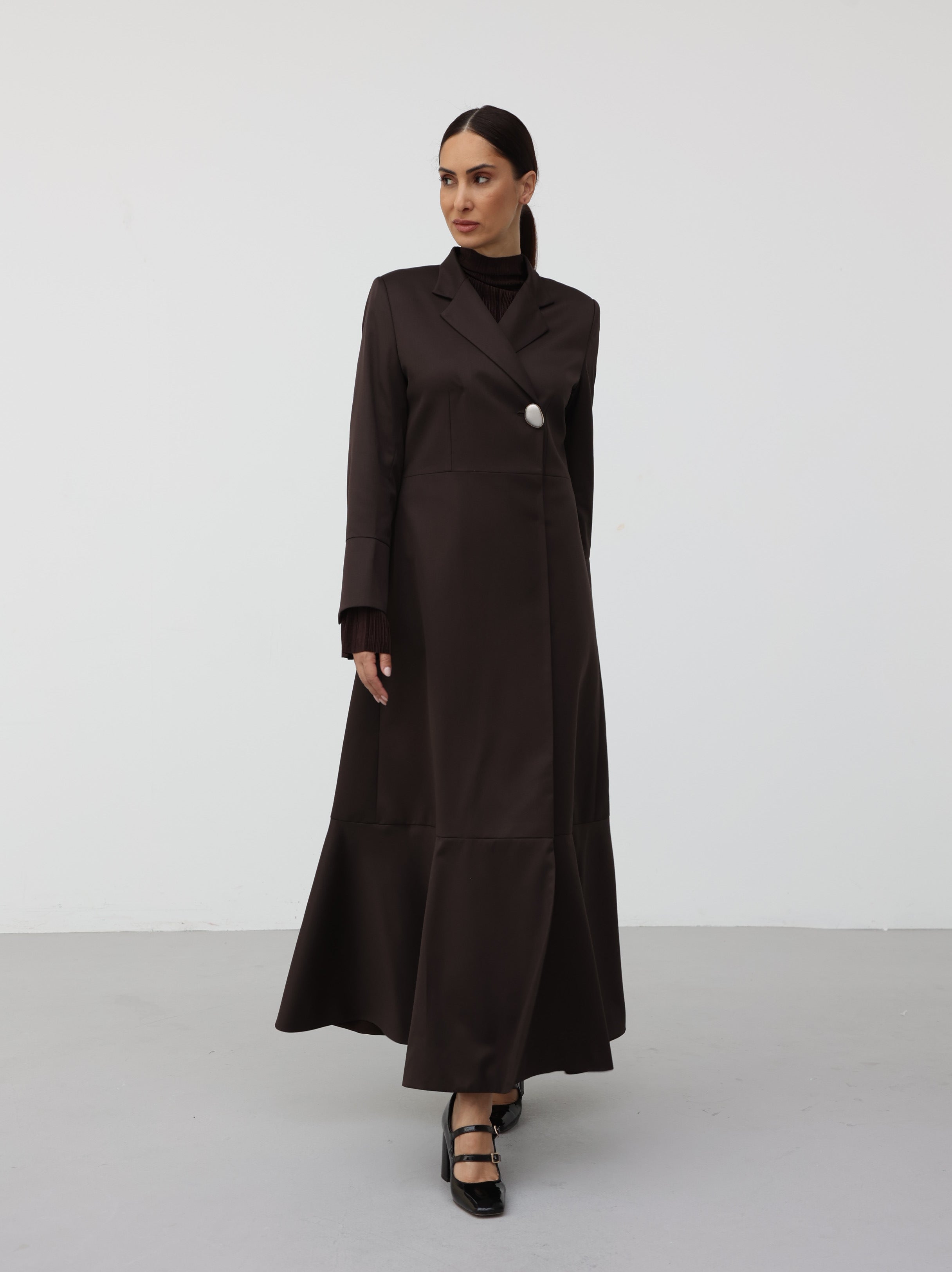 The Jacket 09 - Naomi