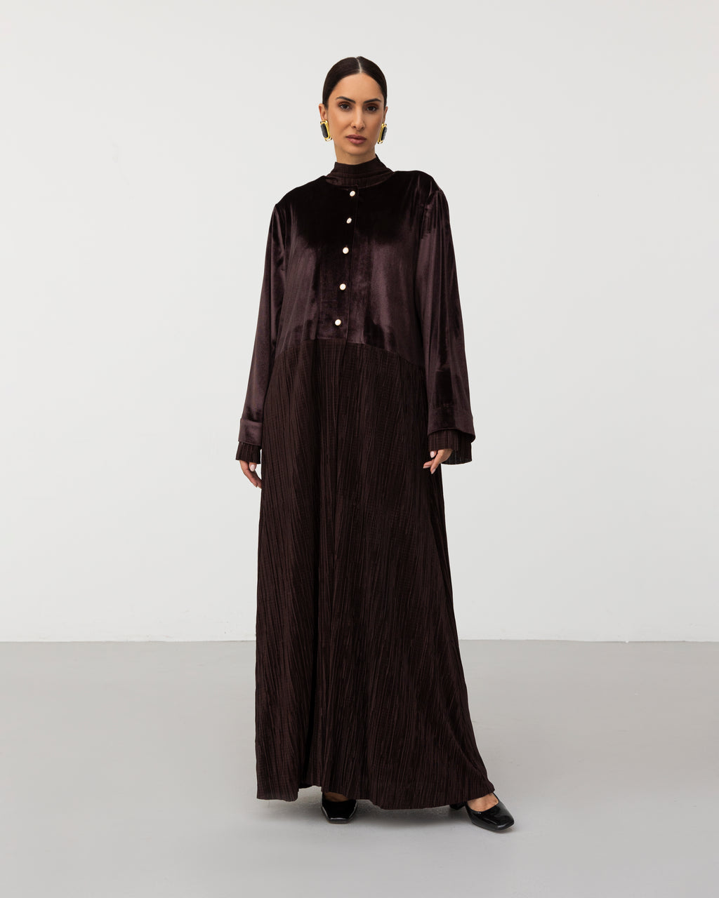 The Abaya 01 - Naomi