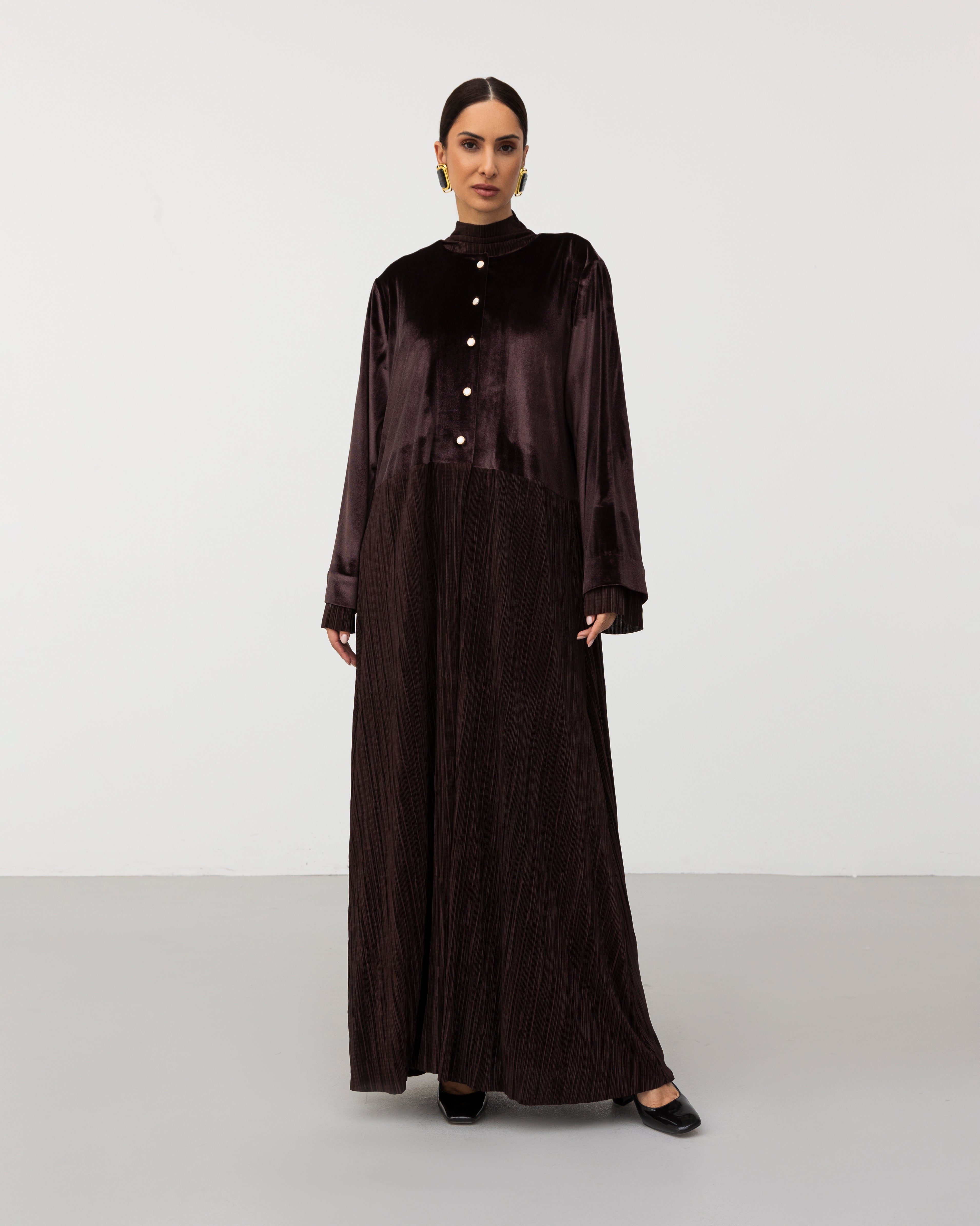 The Abaya 01 - Naomi