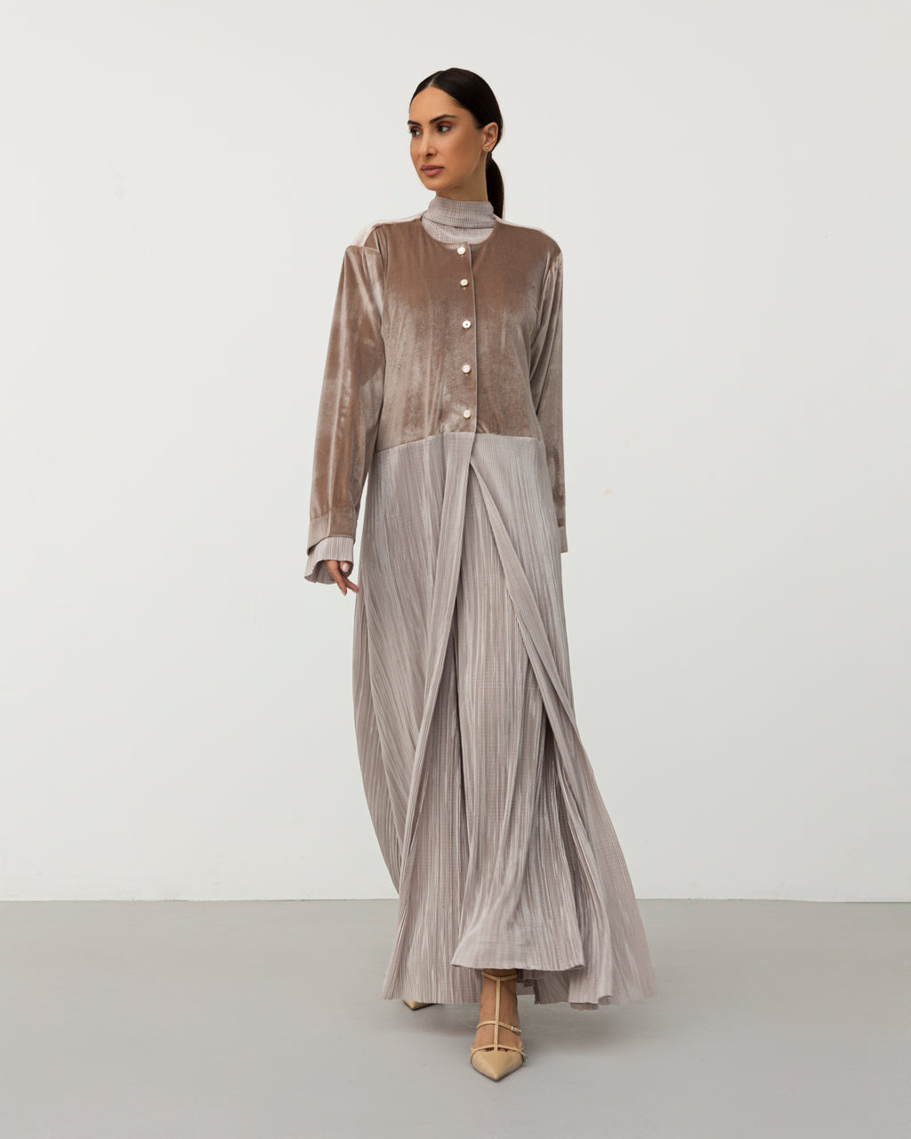 The Abaya 01 - Heidi