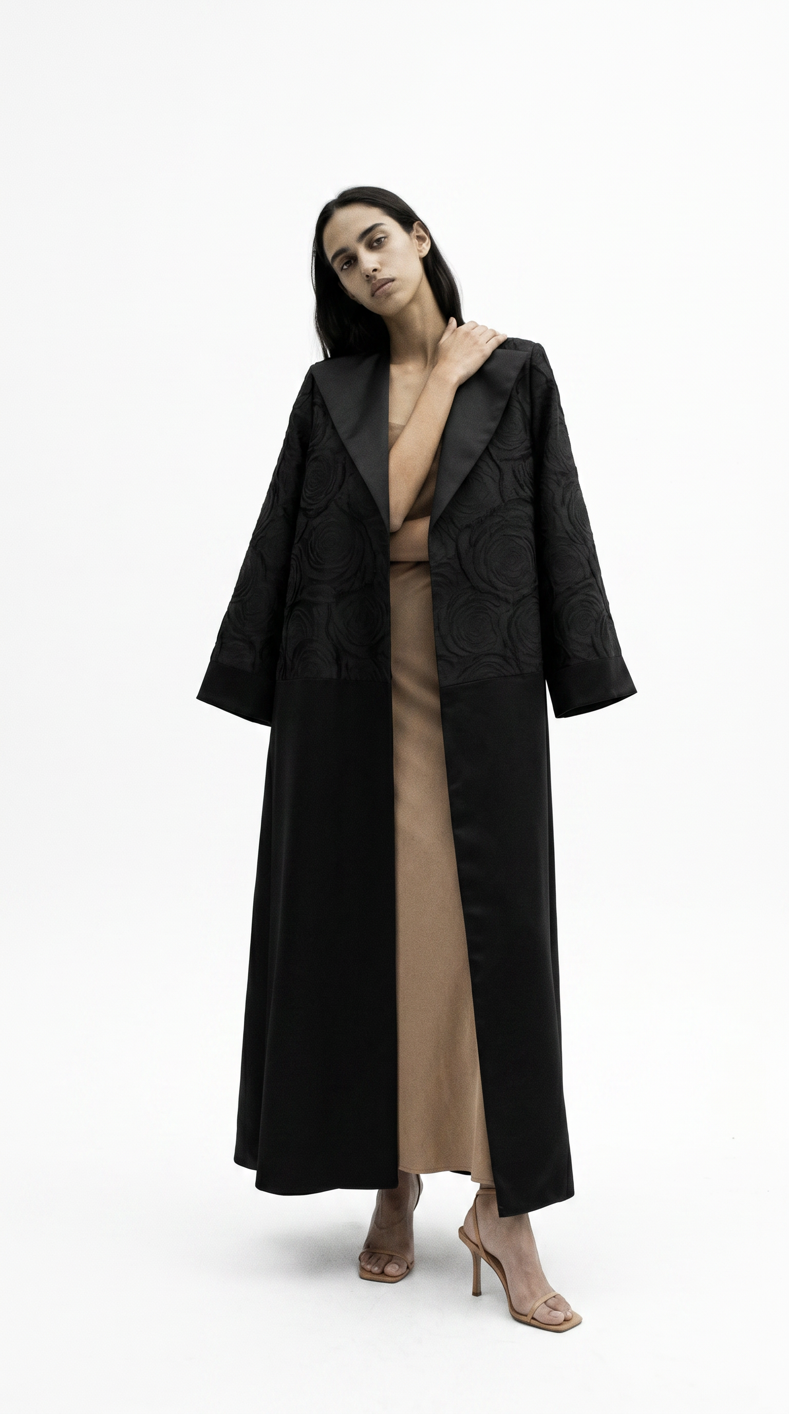 The Abaya 07 - Black Roses