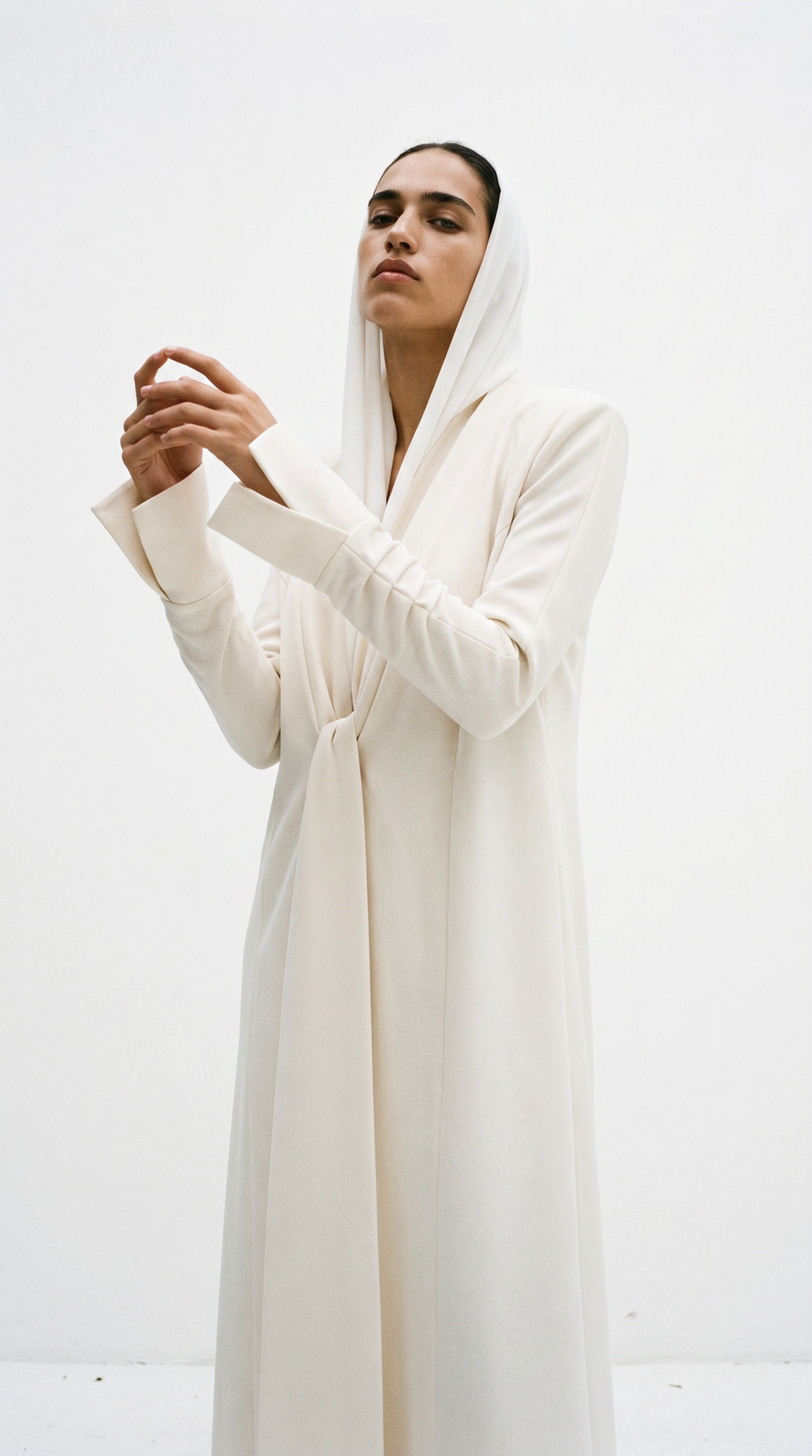 The Abaya 15 - Glitter cream