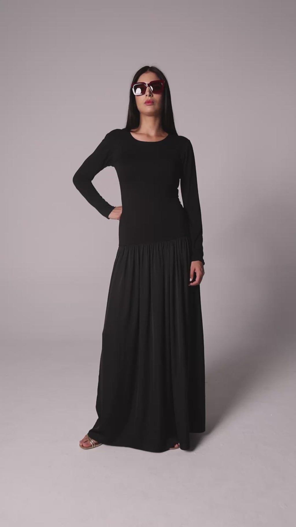 The Dress 05 - Black