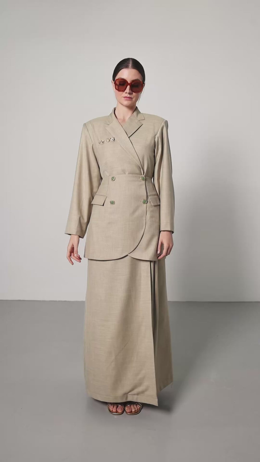 The Jacket 16 - Sage Beige